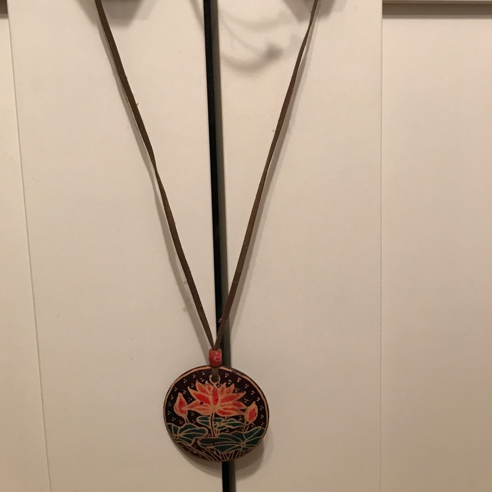 Awesome adjustable hippy like necklace
